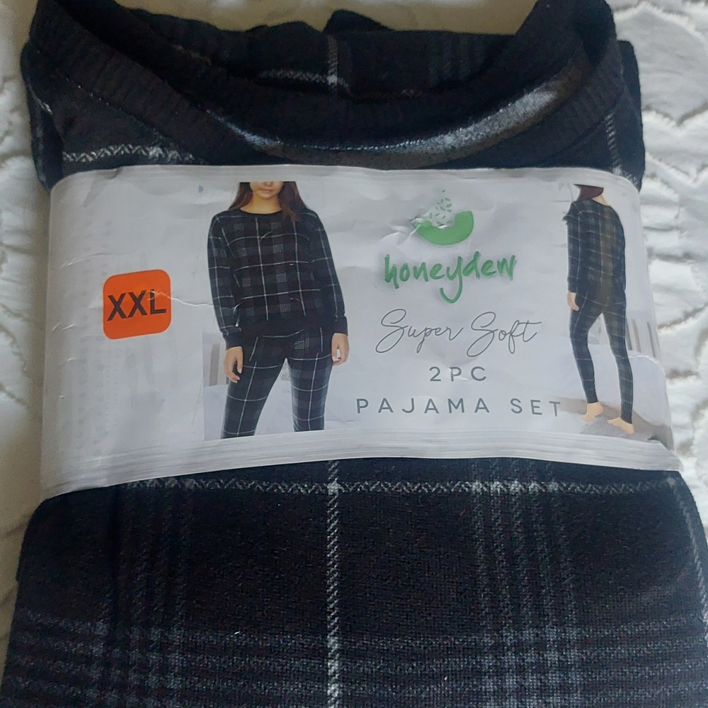 Honeydew Super Soft 2PC Pajama Set - Black and Gray